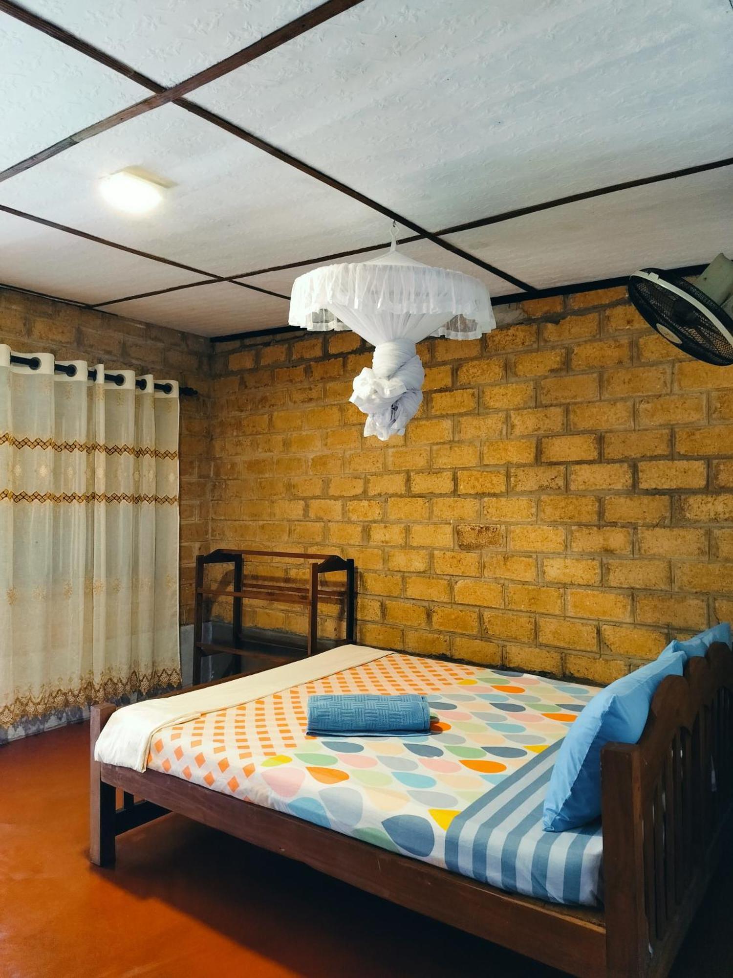 Nancy Guest Hotel Мириса Екстериор снимка