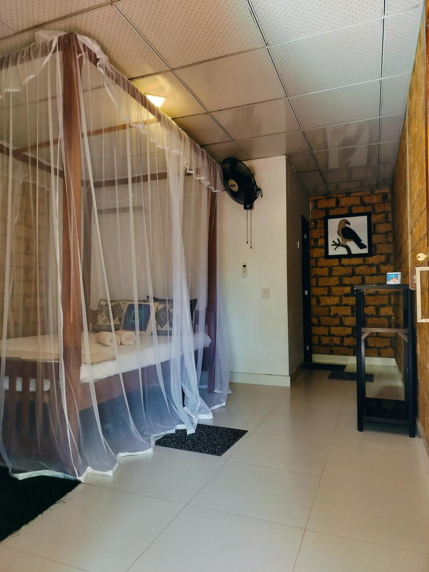 Nancy Guest Hotel Мириса Екстериор снимка